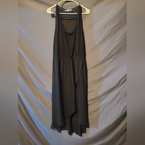 Sleeveless dress